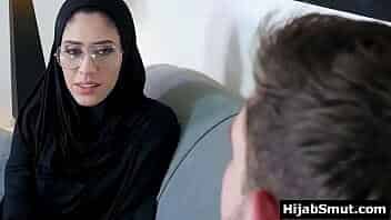 Arab virgin girl in hijab allows boyfriend to fuck her ass